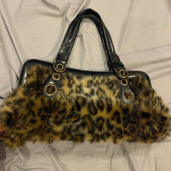American Vintage Handbags - Faux fur leopard print shoulder bag